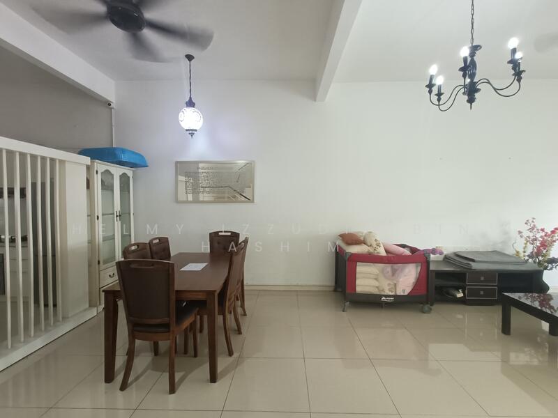 2.5-storey Terraced House for Sale in U12, Taman Cahaya Alam (Shah Alam) - HELMY IZZUDIN - Dining Room - PropertyGuru.com.my