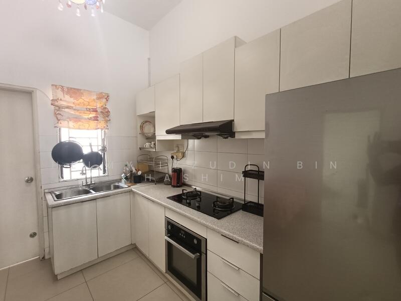 2.5-storey Terraced House for Sale in U12, Taman Cahaya Alam (Shah Alam) - HELMY IZZUDIN - Kitchen - PropertyGuru.com.my