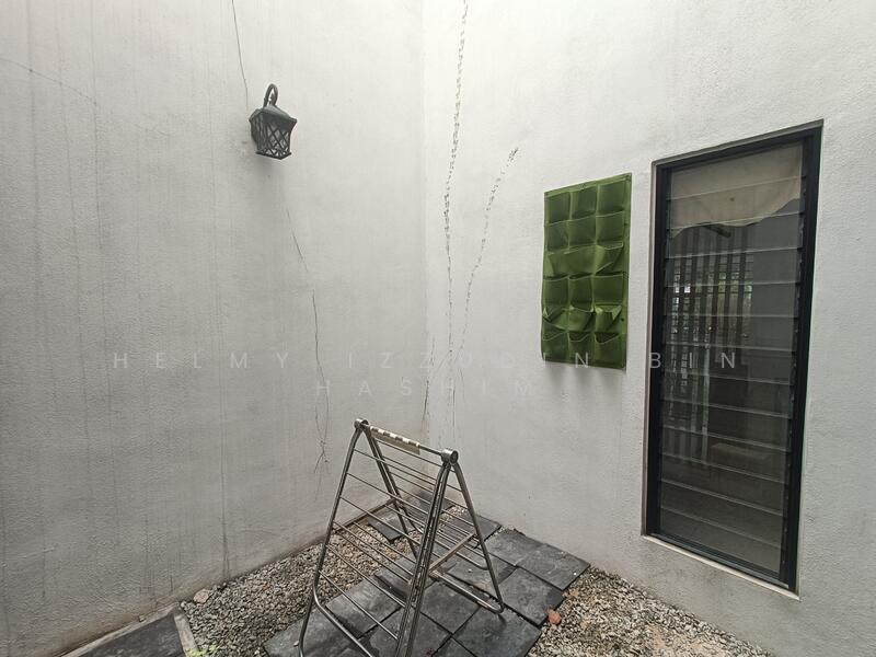 2.5-storey Terraced House for Sale in U12, Taman Cahaya Alam (Shah Alam) - HELMY IZZUDIN - Exterior - PropertyGuru.com.my