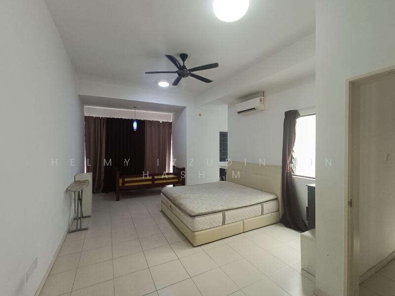 2.5-storey Terraced House for Sale in U12, Taman Cahaya Alam (Shah Alam) - HELMY IZZUDIN - Bedroom - PropertyGuru.com.my