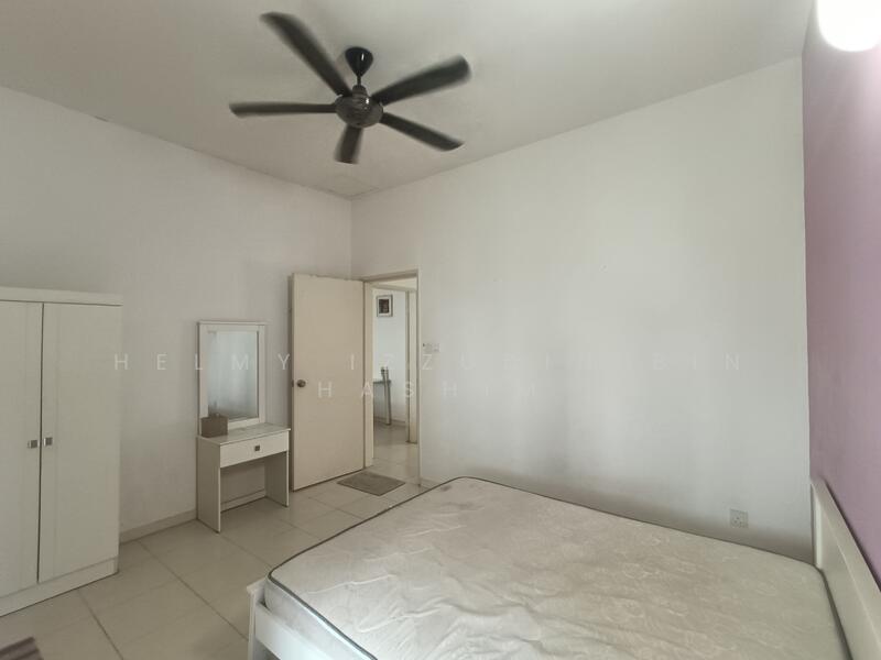 2.5-storey Terraced House for Sale in U12, Taman Cahaya Alam (Shah Alam) - HELMY IZZUDIN - Bedroom - PropertyGuru.com.my
