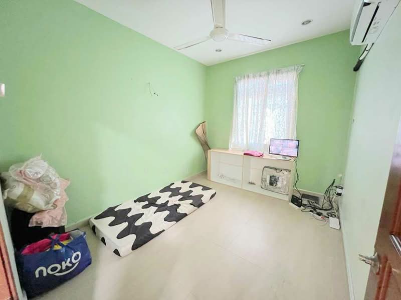 2-storey Terraced House for Sale in Saujana Puchong (Puchong) - Evan Goh - Bedroom - PropertyGuru.com.my