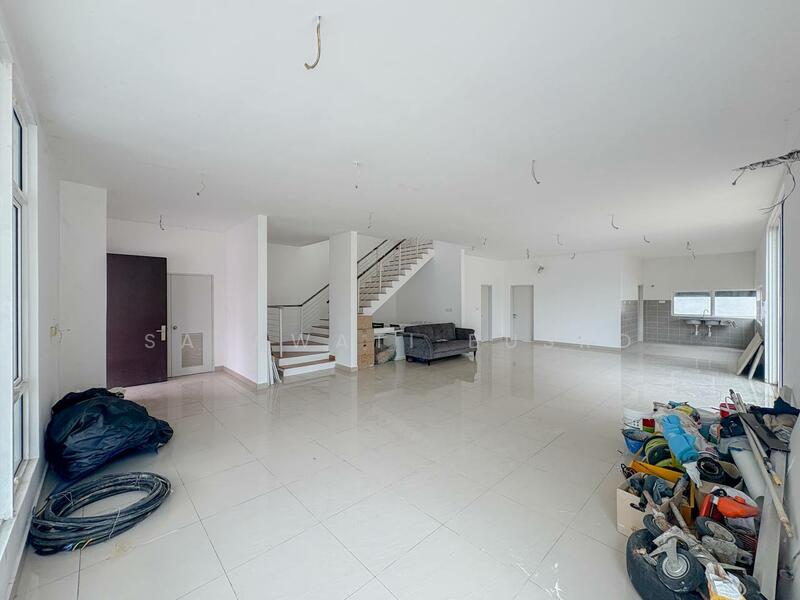 Semi-Detached House for Sale in Garden Residence (Cyberjaya) - Salawati Busro - Living Room - PropertyGuru.com.my