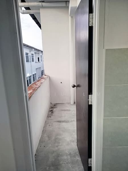 Shop for Sale in Taman Pulai Hijauan (Skudai) - Alexius Lim - Balcony - PropertyGuru.com.my
