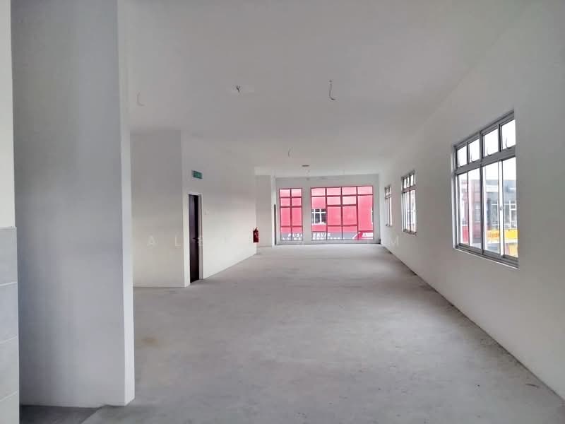 Shop for Sale in Taman Pulai Hijauan (Skudai) - Alexius Lim - Interior - PropertyGuru.com.my