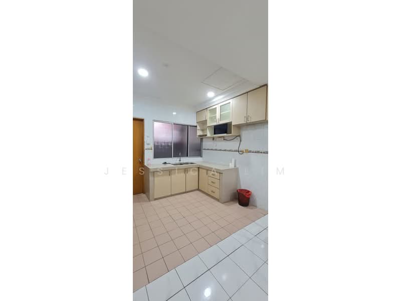 Townhouse for Rent in Taman Wangsa Permai (Kepong) - Jessica Lim - Kitchen - PropertyGuru.com.my
