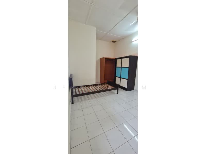 Townhouse for Rent in Taman Wangsa Permai (Kepong) - Jessica Lim - Bedroom - PropertyGuru.com.my