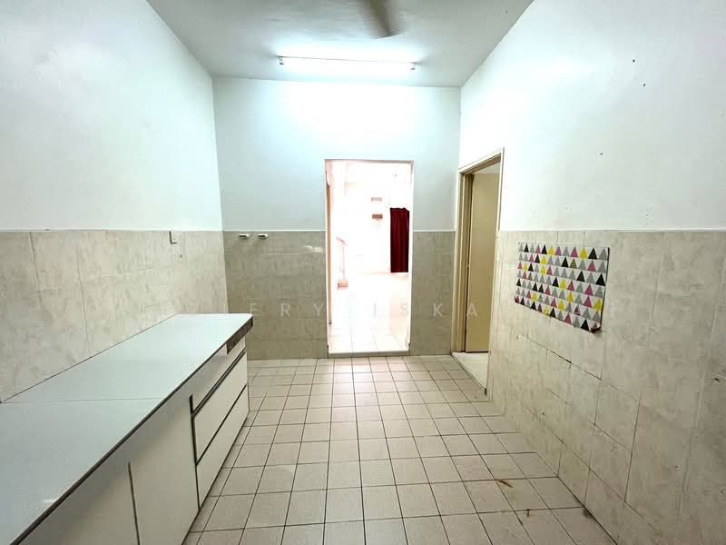 2-storey Terraced House for Sale in Bandar Puncak Alam (Puncak Alam) - Shaziery Iskandar - PropertyGuru.com.my