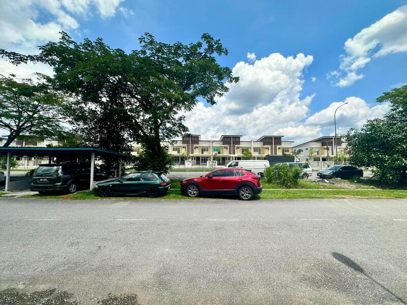 Rumah Teres 2 Tingkat untuk Dijual di Semenyih (Selangor) - Izzati Mat - Exterior - PropertyGuru.com.my