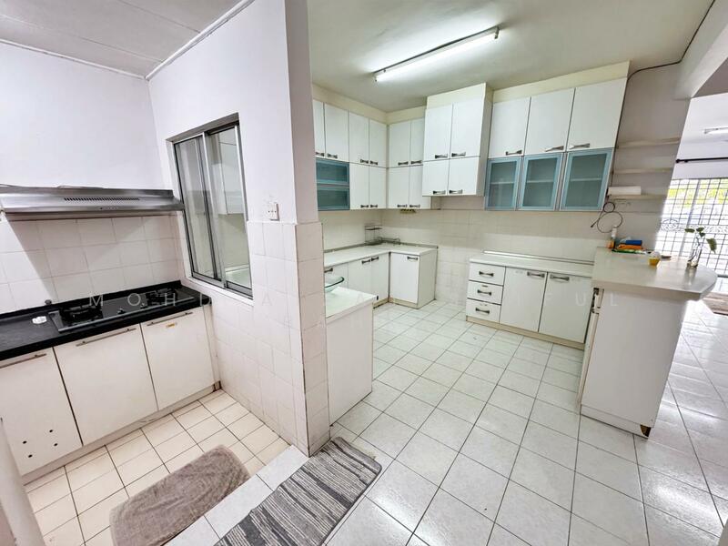 2-storey Terraced House for Sale in Seksyen 6 (Bangi) - Mohd Aizat Saiful Bahri - Kitchen - PropertyGuru.com.my