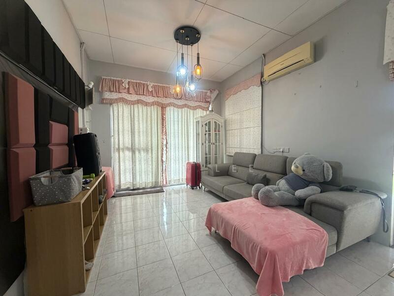 1-storey Terraced House for Sale in Kulai (Johor) - Zoey Lee - Living Room - PropertyGuru.com.my