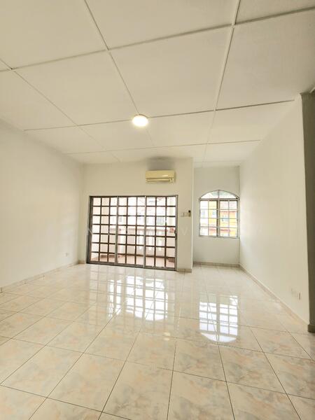 Master room with Balcony