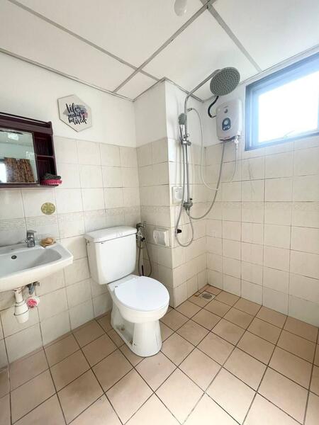 Condominium for Sale at Pantai HillPark 1 - Reena Sarif - Bathroom - PropertyGuru.com.my