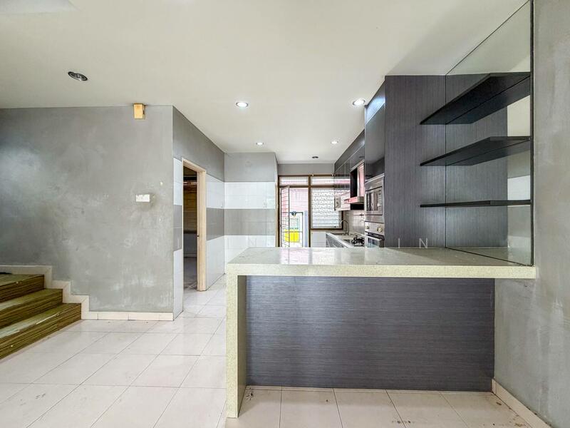Terraced House for Sale in Bandar Parklands (Klang) - Shiqin Saidin - Kitchen - PropertyGuru.com.my