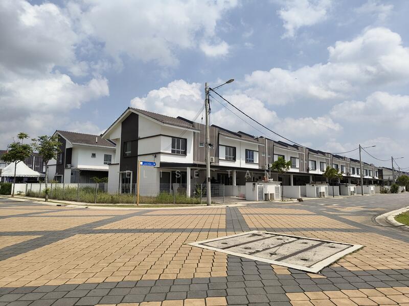 2-storey Terraced House for Sale in Alam Perdana (Puncak Alam) - Elise Tan - PropertyGuru.com.my