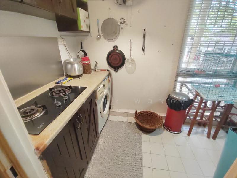 Kondominium untuk Dijual di Bungaraya Condominium - Jeffrey Wong - Kitchen - PropertyGuru.com.my