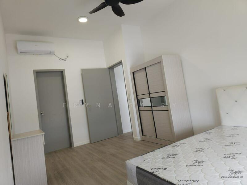 Lakefront Residence untuk Untuk Disewa - RM 2,900 /bulan, Mac 2026 - Bedroom - PropertyGuru.com.my