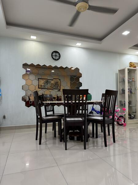 2-storey Terraced House for Sale in Kota Emerald (Rawang) - Daniel Yap - Dining Room - PropertyGuru.com.my