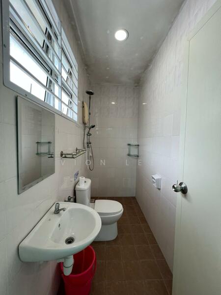2-storey Terraced House for Sale in Johor Bahru (Johor) - Vion Lee - Bathroom - PropertyGuru.com.my