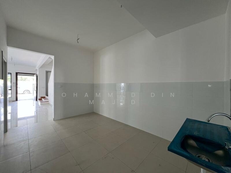 Semi-Detached House for Sale in Shah Alam (Selangor) - Mohammad Din Majid - PropertyGuru.com.my
