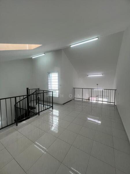 Kulai Kulais untuk Untuk Disewa - RM 1,500 /bulan, Feb 2026 - Interior - PropertyGuru.com.my