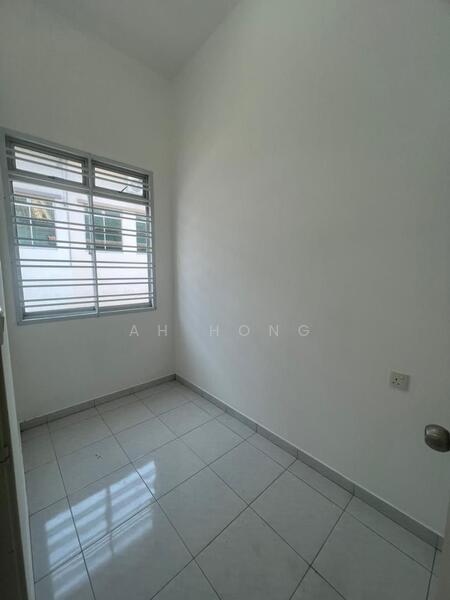 Kulai Kulais untuk Untuk Disewa - RM 1,500 /bulan, Feb 2026 - Interior - PropertyGuru.com.my