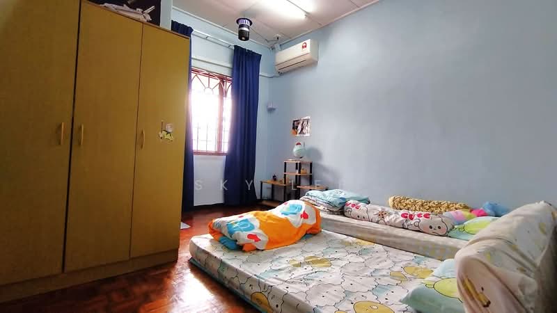 Rumah Teres 2 Tingkat untuk Dijual di Taman Putra Prima (Puchong) - Sky Lee - Bedroom - PropertyGuru.com.my