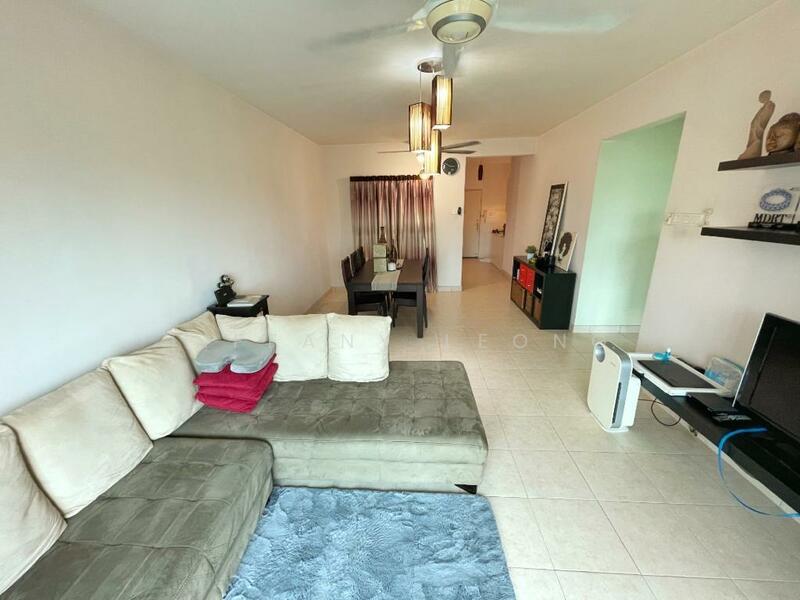 Kondominium untuk Dijual di Changkat View - Tiffany Leong - Living Room - PropertyGuru.com.my