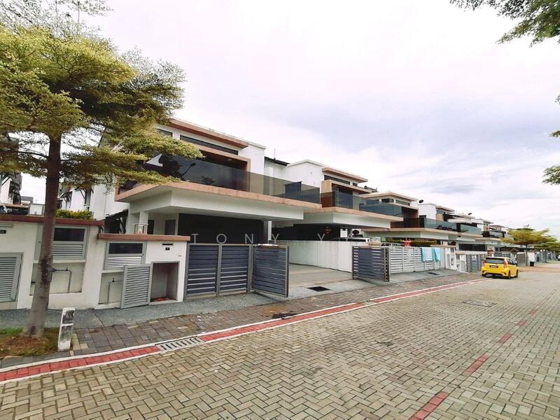 Semi-Detached House for Sale in Taman Villa Perdana (Kajang) - Tony YY - Exterior - PropertyGuru.com.my
