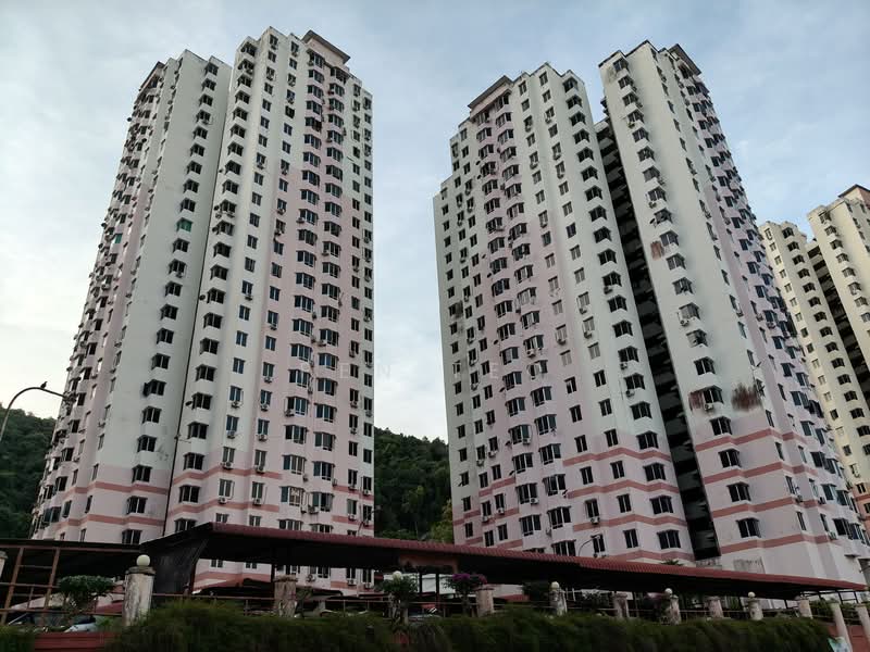 Condominium for Sale at Jay Series (Greenlane Heights Block J) - Pen Teo - Street View - PropertyGuru.com.my