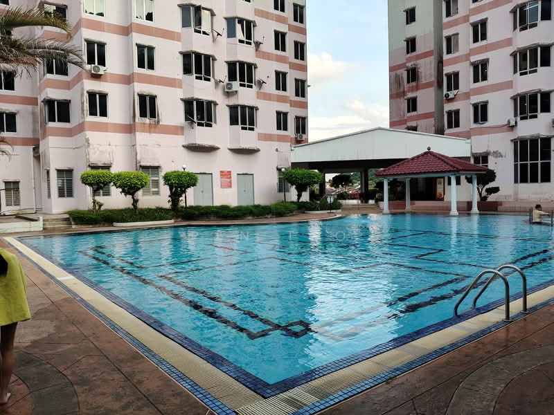 Condominium for Sale at Jay Series (Greenlane Heights Block J) - Pen Teo - Pool - PropertyGuru.com.my