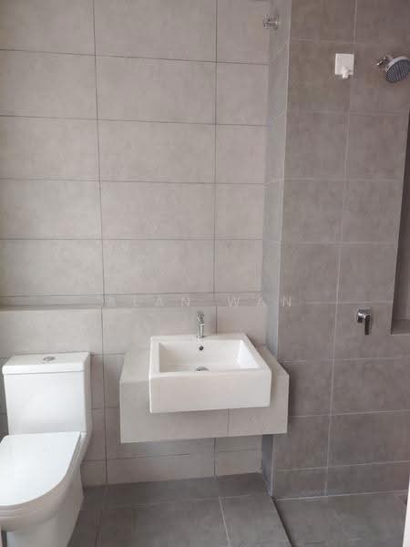 2-storey Terraced House for Sale in Bandar Gamuda Cove (Dengkil) - Alan Wan - Bathroom - PropertyGuru.com.my