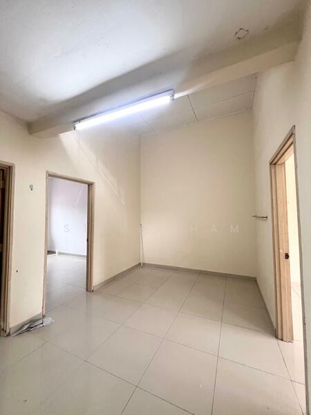 2-storey Terraced House for Sale in Bandar Putra Permai (Seri Kembangan) - Steve Tham - Interior - PropertyGuru.com.my