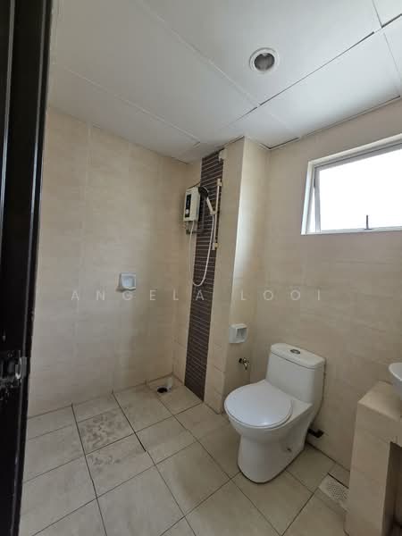 Condominium for Rent at Cova Villa - Angela Looi - Bathroom - PropertyGuru.com.my