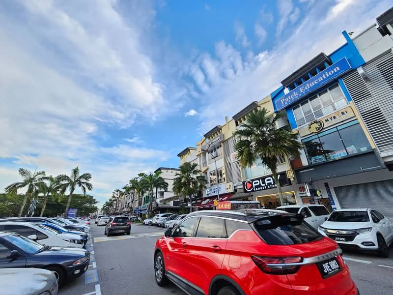 3 Storey Shoplot Jalan Sutera Tanjung Taman Sutera Utama untuk Untuk Dijual - RM 4,300,000, Mac 2026 - Exterior - PropertyGuru.com.my