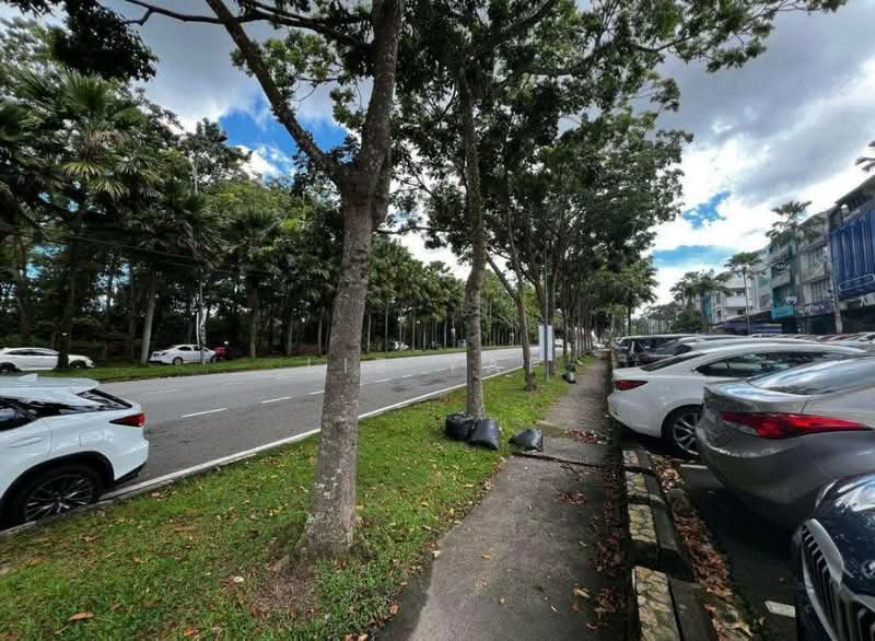 3 Storey Shoplot Jalan Sutera Tanjung Taman Sutera Utama untuk Untuk Dijual - RM 4,300,000, Mac 2026 - Exterior - PropertyGuru.com.my