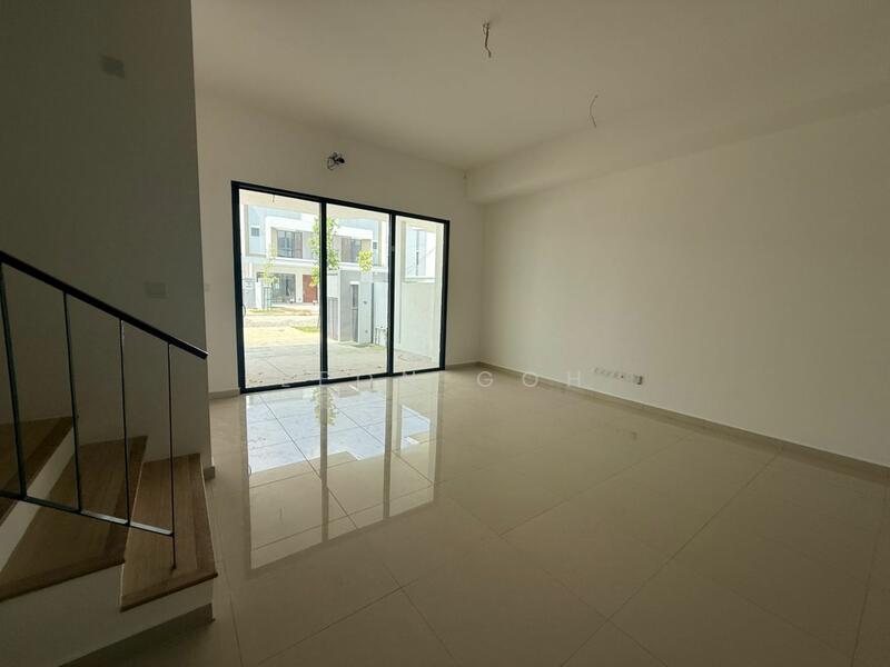 2-storey Terraced House for Sale in Telok Panglima Garang (Selangor) - Leon Goh - Living Room - PropertyGuru.com.my