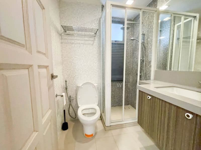 Saujana Residency untuk Untuk Disewa - RM 5,300 /bulan, Mac 2026 - Bathroom - PropertyGuru.com.my