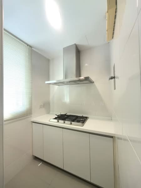 Servis Apartment untuk Dijual di Solaris Dutamas - Vivan Tan - Kitchen - PropertyGuru.com.my