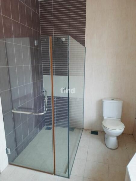 Untuk Disewa - 2.5 Storey Semi-D For Rent @ Batu Ferringhi