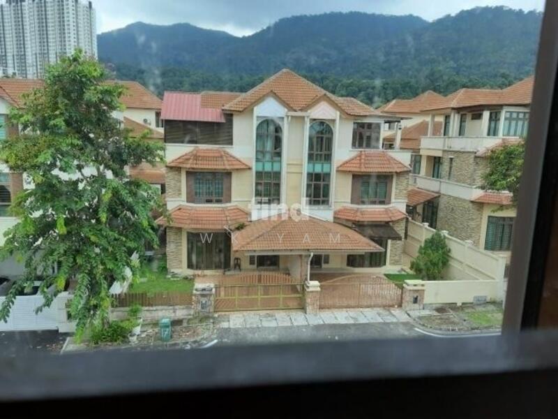 Untuk Disewa - 2.5 Storey Semi-D For Rent @ Batu Ferringhi