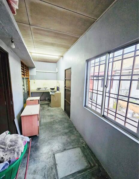 1-storey Terraced House for Sale in Taman Ungku Tun Aminah (Skudai) - Ku Mei - Kitchen - PropertyGuru.com.my