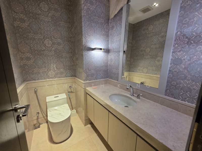 Kondominium untuk Dijual di Quayside Seafront Resort Condominiums - Kenneth Kung - Bathroom - PropertyGuru.com.my