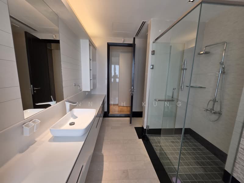 Kondominium untuk Dijual di Quayside Seafront Resort Condominiums - Kenneth Kung - Bathroom - PropertyGuru.com.my