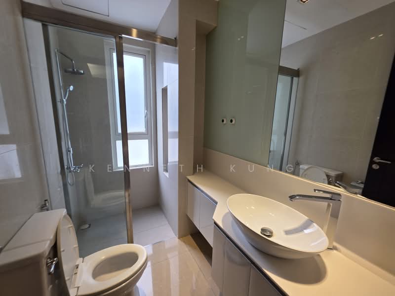 Kondominium untuk Dijual di Quayside Seafront Resort Condominiums - Kenneth Kung - Bathroom - PropertyGuru.com.my
