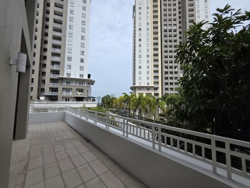 Kondominium untuk Dijual di Quayside Seafront Resort Condominiums - Kenneth Kung - Exterior - PropertyGuru.com.my