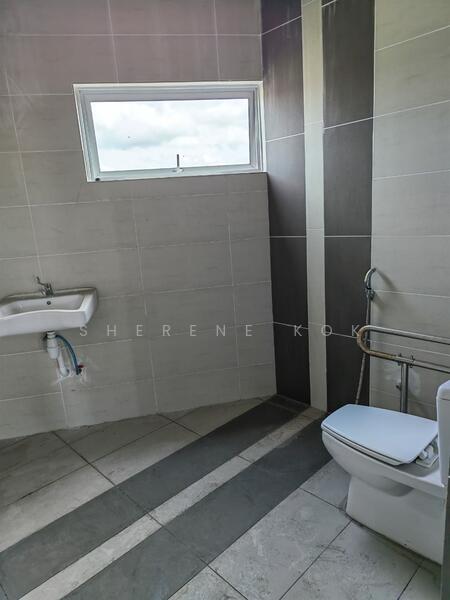 Office for Sale in Kuching (Sarawak) - Sherene Kok - Bathroom - PropertyGuru.com.my