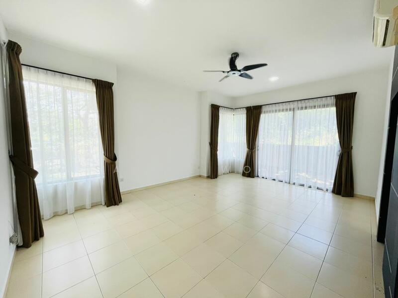 Bungalow for Sale in Iskandar Puteri (Nusajaya) (Johor) - Samuel Wong - Living Room - PropertyGuru.com.my