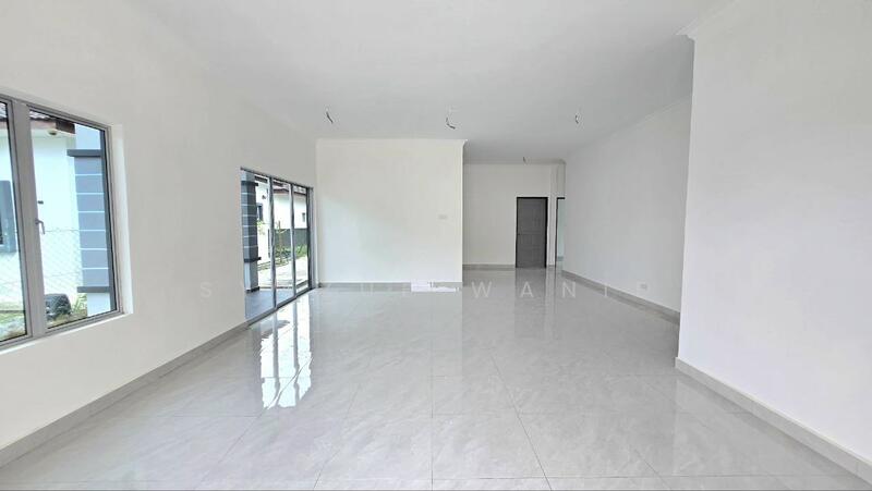 Bungalow for Sale in Mahkota Hills (Lenggeng) - Syazue Wanie - Living Room - PropertyGuru.com.my