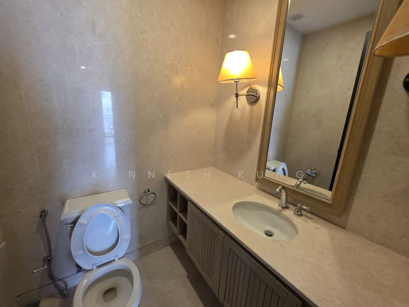 Kondominium untuk Dijual di Quayside Seafront Resort Condominiums - Kenneth Kung - Bathroom - PropertyGuru.com.my